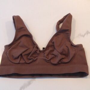 Body by Victoria Player Sports Bra · Medium support · Pull-on style